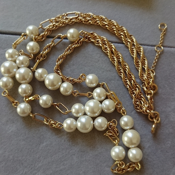 J. Crew Layered double strand faux pearl and gold tone Chain link necklace - Picture 8 of 8
